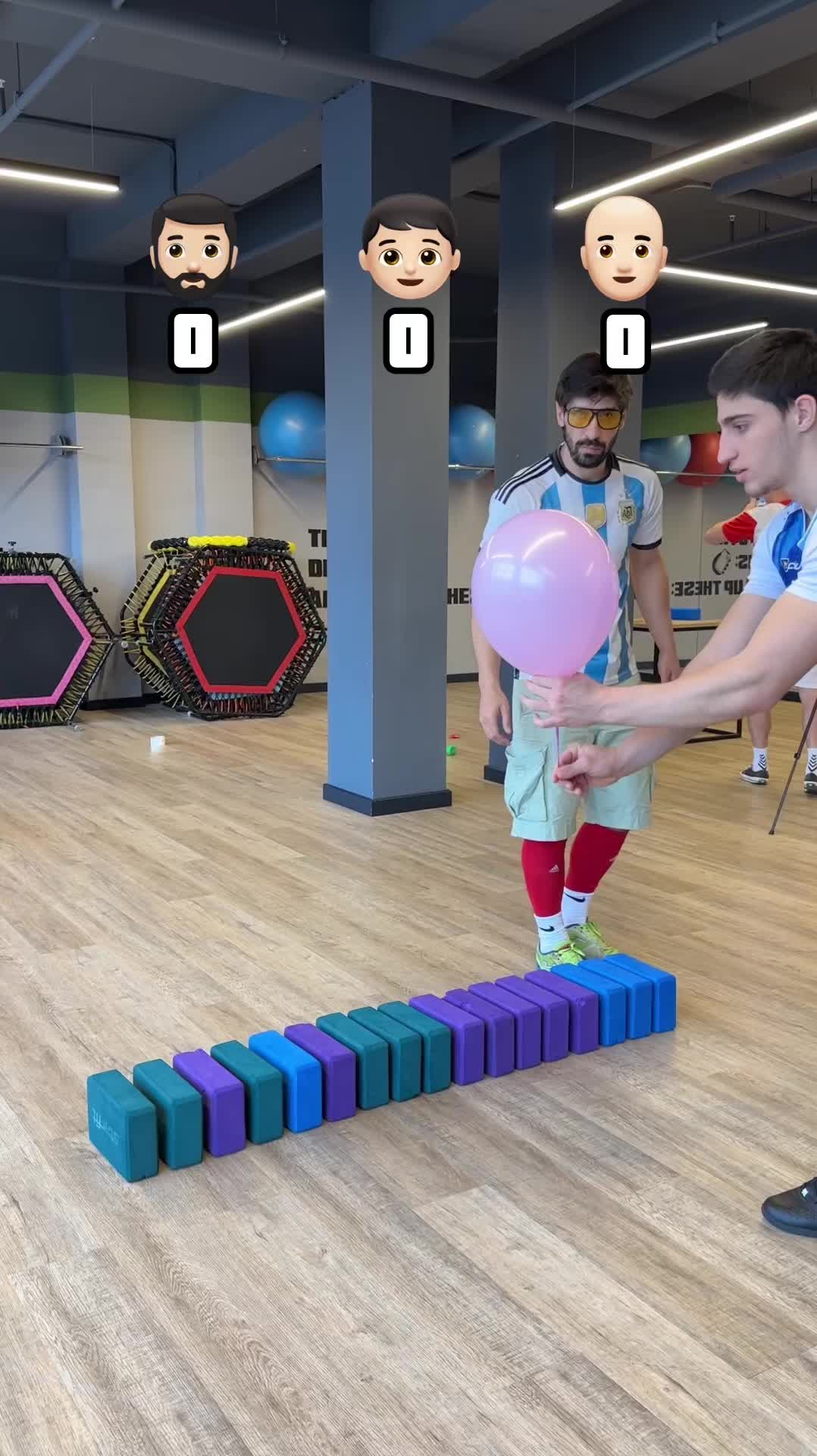 , Football: DÉFI KICK|QUI A GAGNÉ ? … |Tik Tok